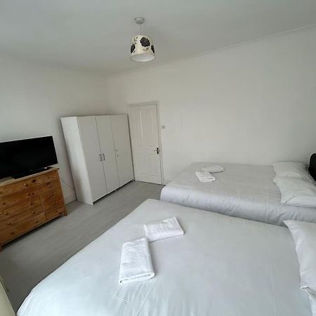 East London 2 Bedroom Flat Esterno foto