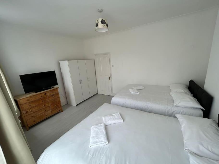 East London 2 Bedroom Flat Esterno foto